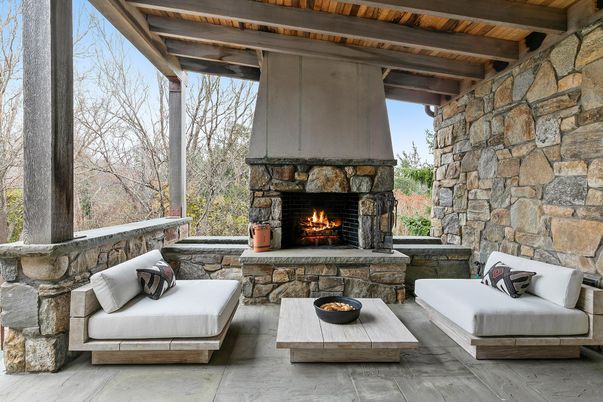 Exterior, Fireplace