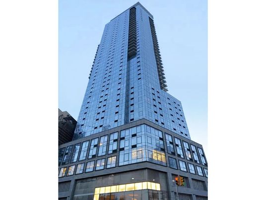 Exterior, Facade, Highrise