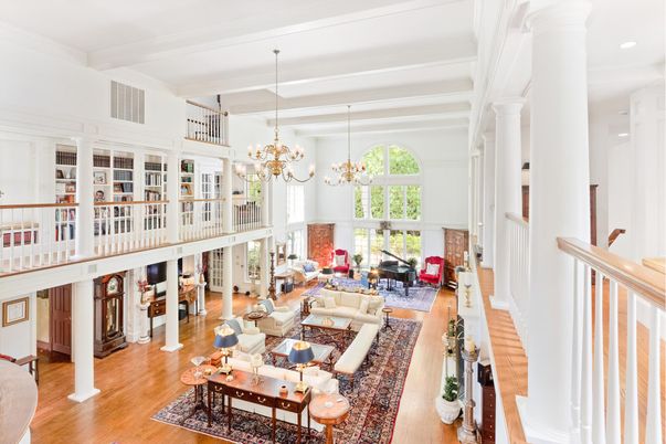 Chandelier, Interior, Living room, Recessed Lighting, Wood Texture Flooring