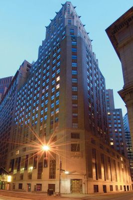 Exterior, Facade, Chicago School