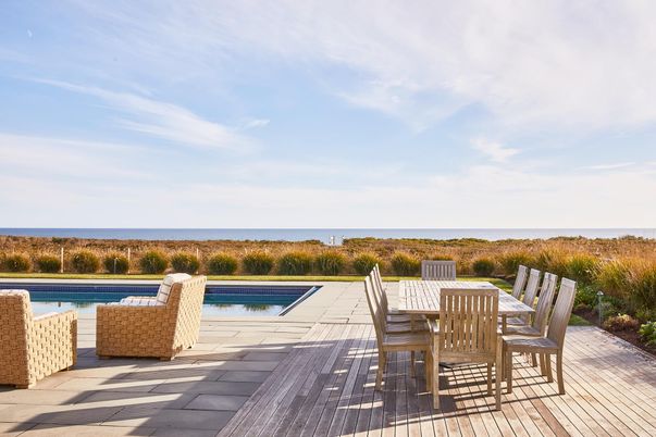 Exterior, Pool, Water