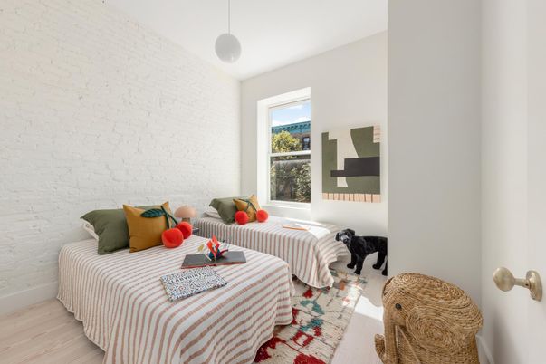 Bedroom, Interior, Living room, Pendant Lights, Wood Texture Flooring