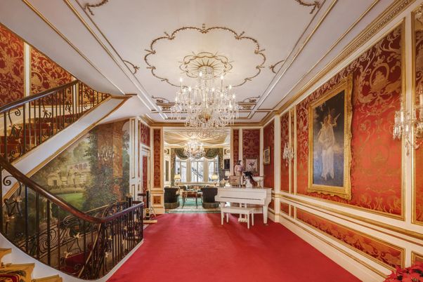 Chandelier, Interior, Piano
