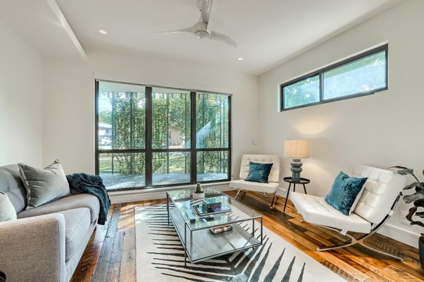 Interior, Living room, Recessed Lighting, Wood Texture Flooring