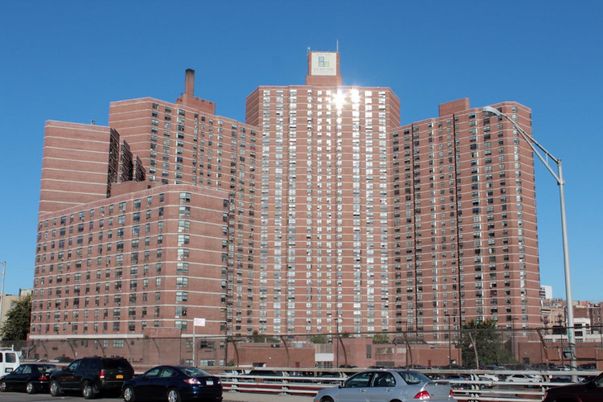 Exterior, Facade, Highrise