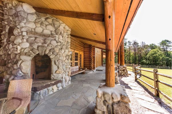 Exterior, Fireplace