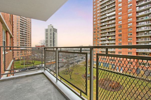 Exterior, Other, Skyline