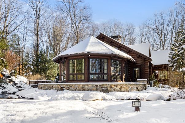 Backyard, Exterior, Facade, Log Home