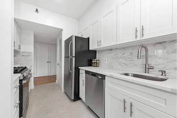 Interior, Kitchen, Marble Walls, Tile Countertops