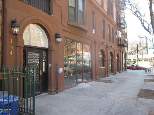 Exterior, Facade, Brownstone