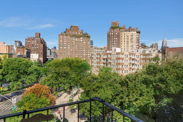 Exterior, Other, Skyline