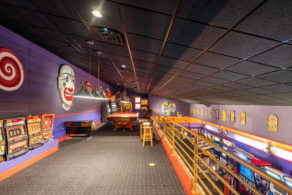 Billiard Table, Game Room, Interior, Recessed Lighting