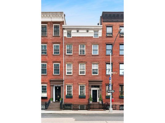 Exterior, Facade, Brick Facade, Rowhouse