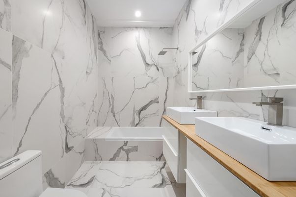 Bathroom, Interior, Marble Walls, Recessed Lighting