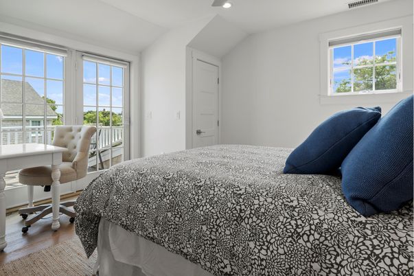 Bedroom, Home Office, Interior, Recessed Lighting, Wood Texture Flooring