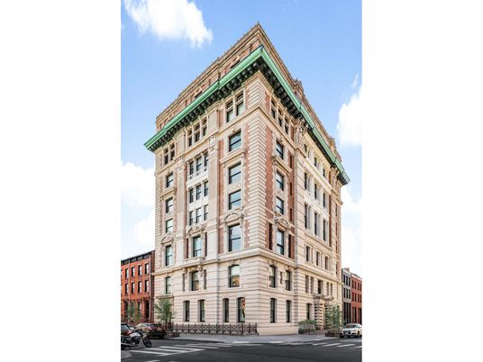 Exterior, Facade, Chicago School