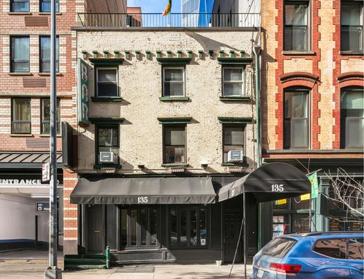 Exterior, Facade, Brick Facade, Rowhouse