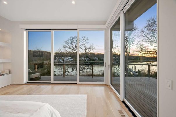 Interior, Recessed Lighting, Water, Wood Texture Flooring