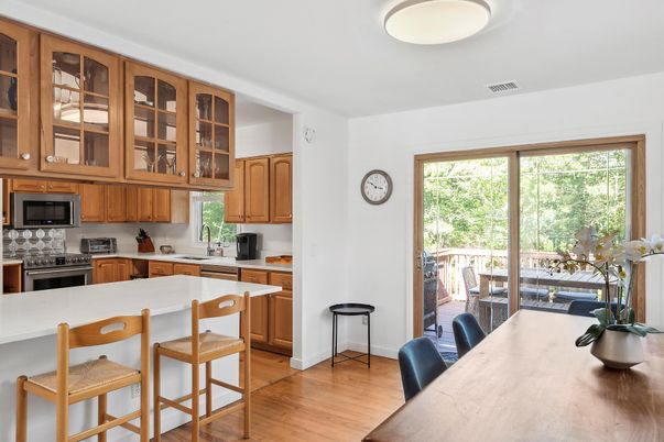 Dining room, Interior, Kitchen, Stainless Steel Appliances, Wood Texture Flooring