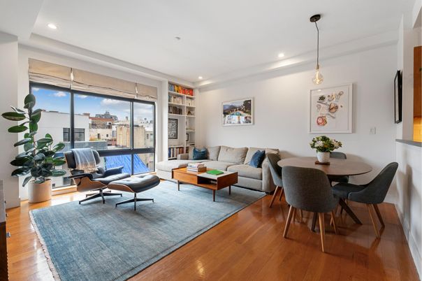 Dining room, Interior, Living room, Pendant Lights, Recessed Lighting, Wood Texture Flooring