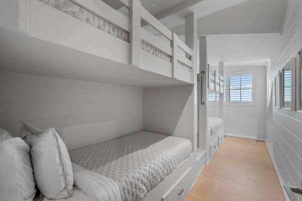 Bedroom, Interior, Pendant Lights, Wood Texture Flooring