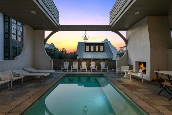 Exterior, Fireplace, Pool