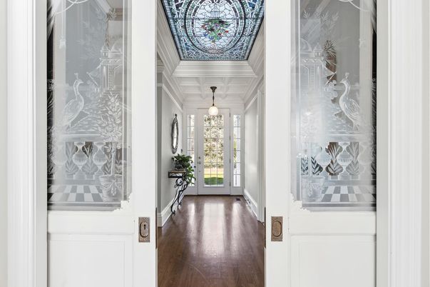 Interior, Pendant Lights, Wood Texture Flooring