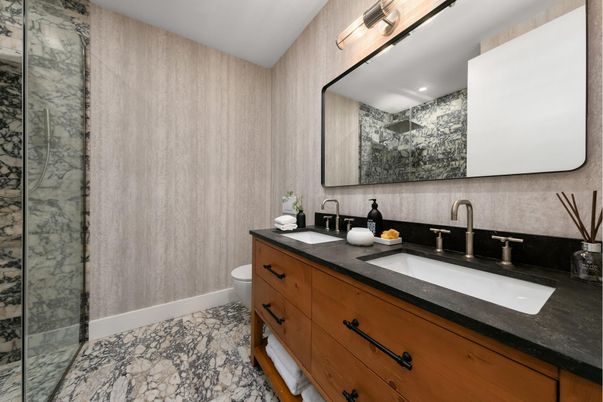 Bathroom, Dual Sink Vanities, Interior