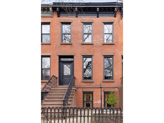 Exterior, Facade, Brick Facade, Rowhouse