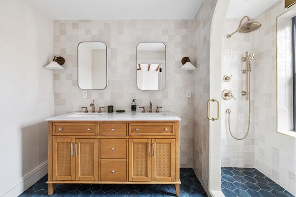 Bathroom, Dual Sink Vanities, Glass Shower, Interior