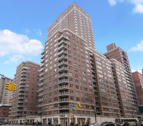 Exterior, Facade, Condo Building