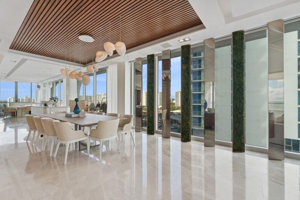Dining room, Interior, Recessed Lighting