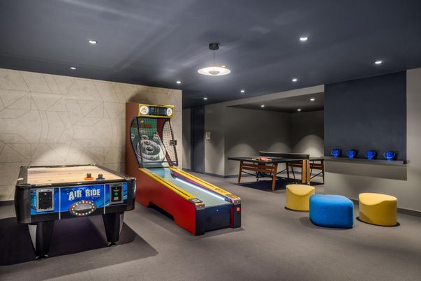Game Room, Interior, Recessed Lighting