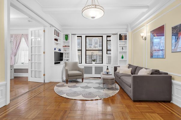 Interior, Living room, Pendant Lights, Wood Texture Flooring