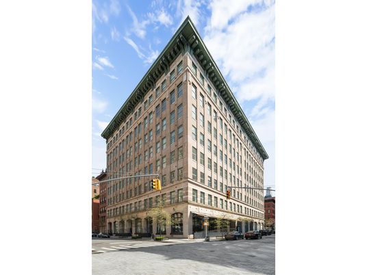 Exterior, Facade, Chicago School