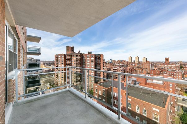 Exterior, Other, Skyline