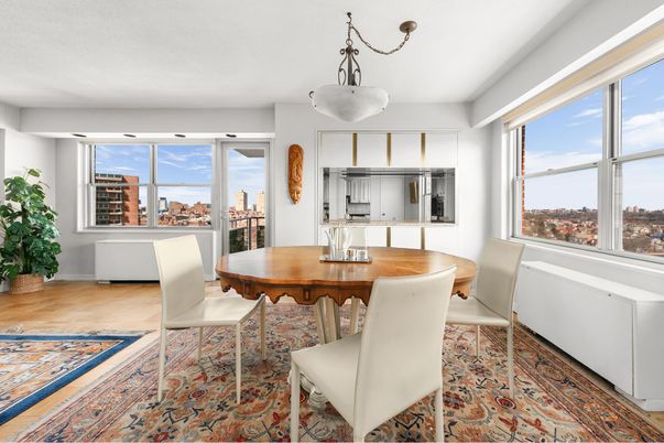 Dining room, Interior, Kitchen, Pendant Lights, Stainless Steel Appliances, Wood Texture Flooring