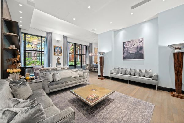 Dining room, Interior, Living room, Pendant Lights, Recessed Lighting, Wood Texture Flooring