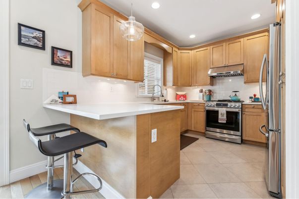 Interior, Kitchen, Pendant Lights, Recessed Lighting, Stainless Steel Appliances