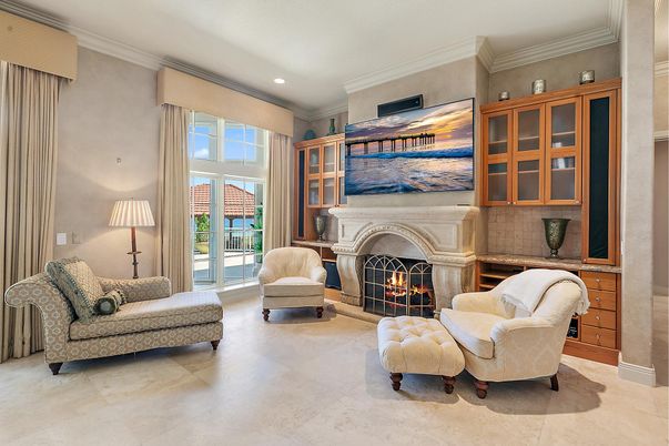 Fireplace, Interior, Living room, Recessed Lighting