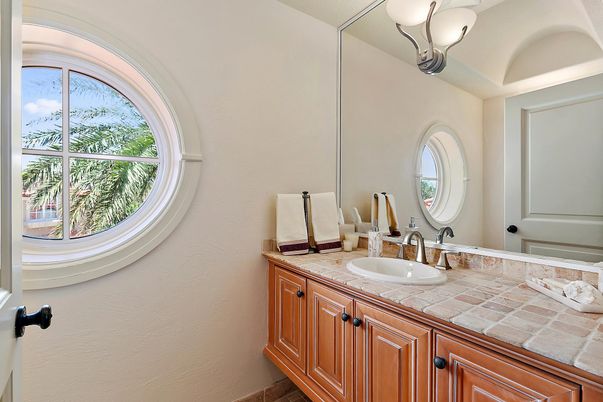Bathroom, Interior, Tile Countertops