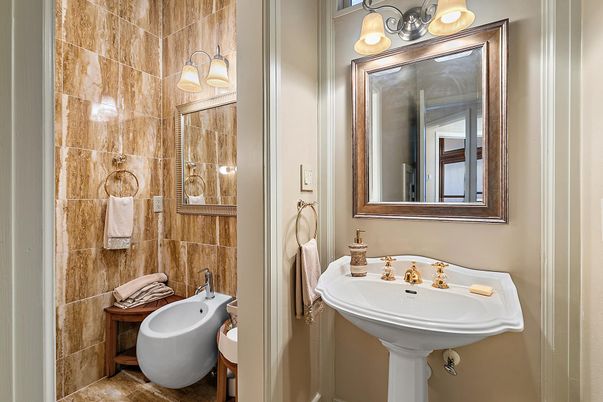 Bathroom, Interior