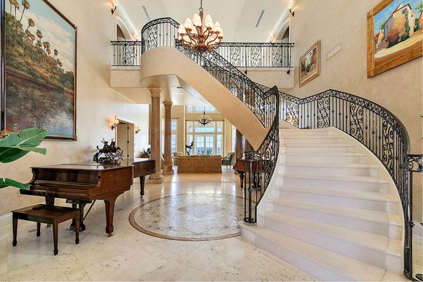 Chandelier, Interior, Piano