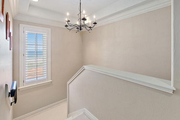Chandelier, Empty room, Interior, Recessed Lighting