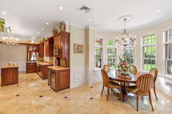 Chandelier, Dining room, Interior, Kitchen, Recessed Lighting