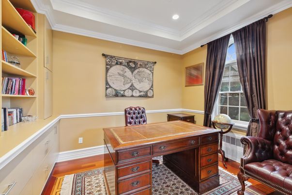 Home Office, Interior, Recessed Lighting, Wood Texture Flooring