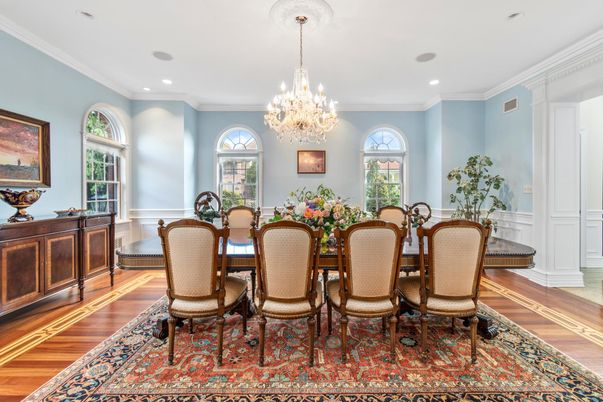 Chandelier, Dining room, Interior, Recessed Lighting, Wood Texture Flooring