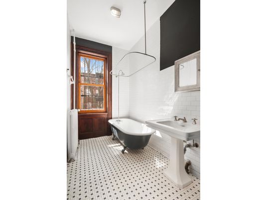 Bathroom, Free Standing Baths, Interior