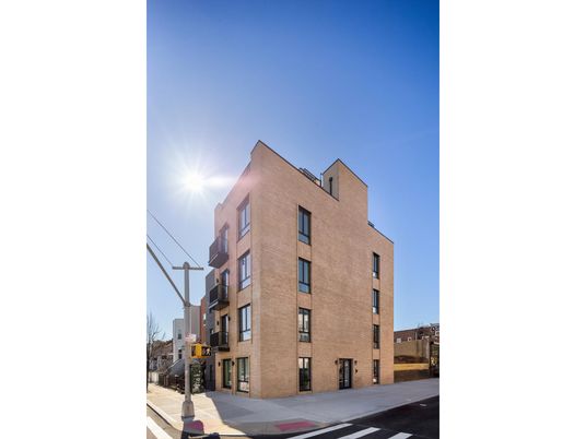 Exterior, Facade, Highrise