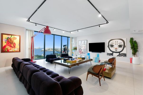 Interior, Living room, Water